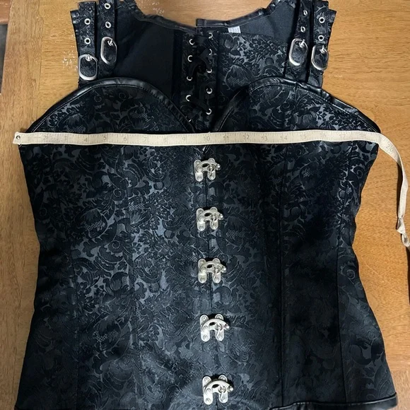 2xl black corset - Picture 6 of 6